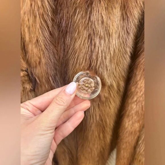 Elegant Brown Fur Coat - Picture 12 of 16